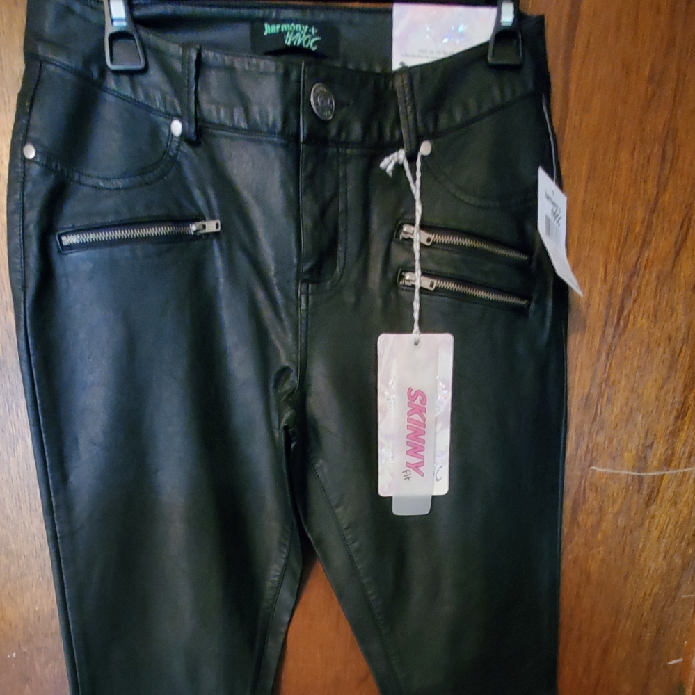 Black Skinny fit pants